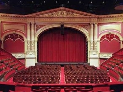 المسرح الوطني العراقي - صرح الفن والثقافة في بغداد